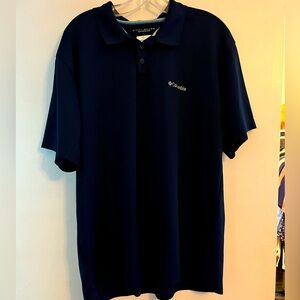 Columbia short sleeve collard navy blue shirt